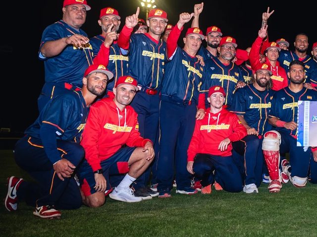 Dos membres del CBS Sant Boi participen en el Premier12 Barcelona Qualifier de beisbol